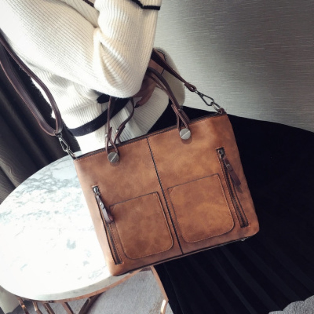 NEW MOONLIGHT Crossbody - Picture 2 of 8